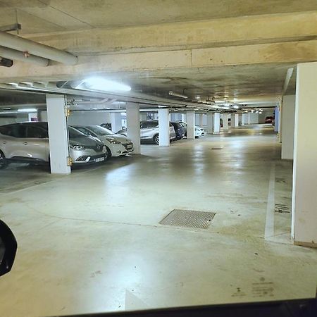III Appart 2 Pieces, Neuf 200 M De Gare Parking Netflix Evry Courcouronnes Exterior photo