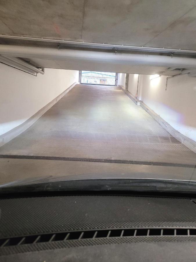 III Appart 2 Pieces, Neuf 200 M De Gare Parking Netflix Evry Courcouronnes Exterior photo